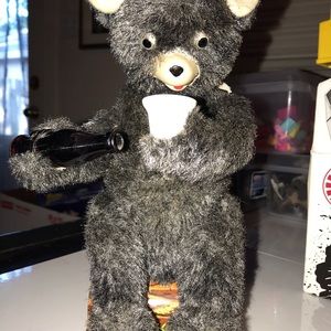 1950’s Vintage battery operated drinking bear Toy